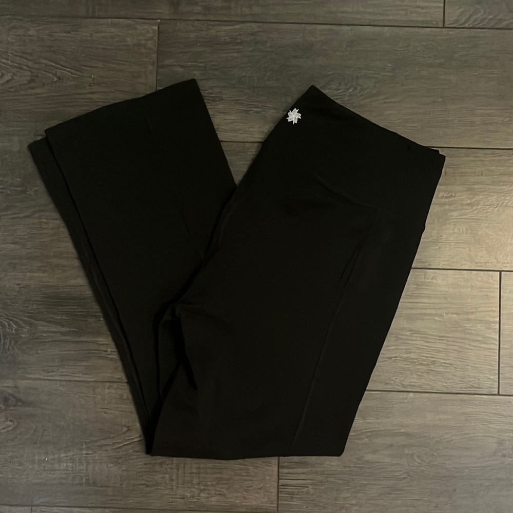 Tek Gear shape wear yoga pants, straight leg